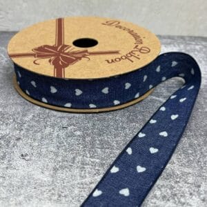 Traka jeans sa srcima